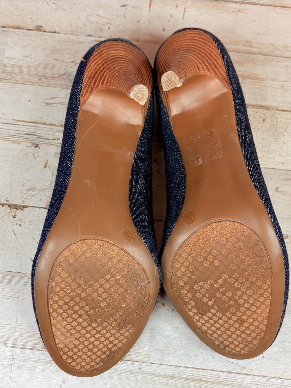 Jessica Simpson Blue Denim Round Toe Wood Heels Stiletto Shoes 10M Y2K - Picture 7 of 9